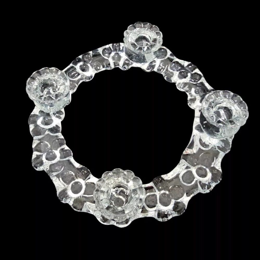 Vintage Crystal Glass 4 Candlestick Ring 3D Embossed Daisy Floral Centerpiece